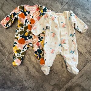 Floral and White Magnetic Me Fleece Pajamas Newborn